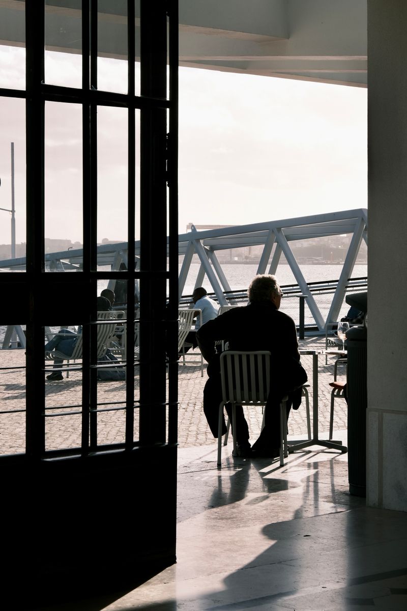 Terrasse mit Sitzplätzen im Freien